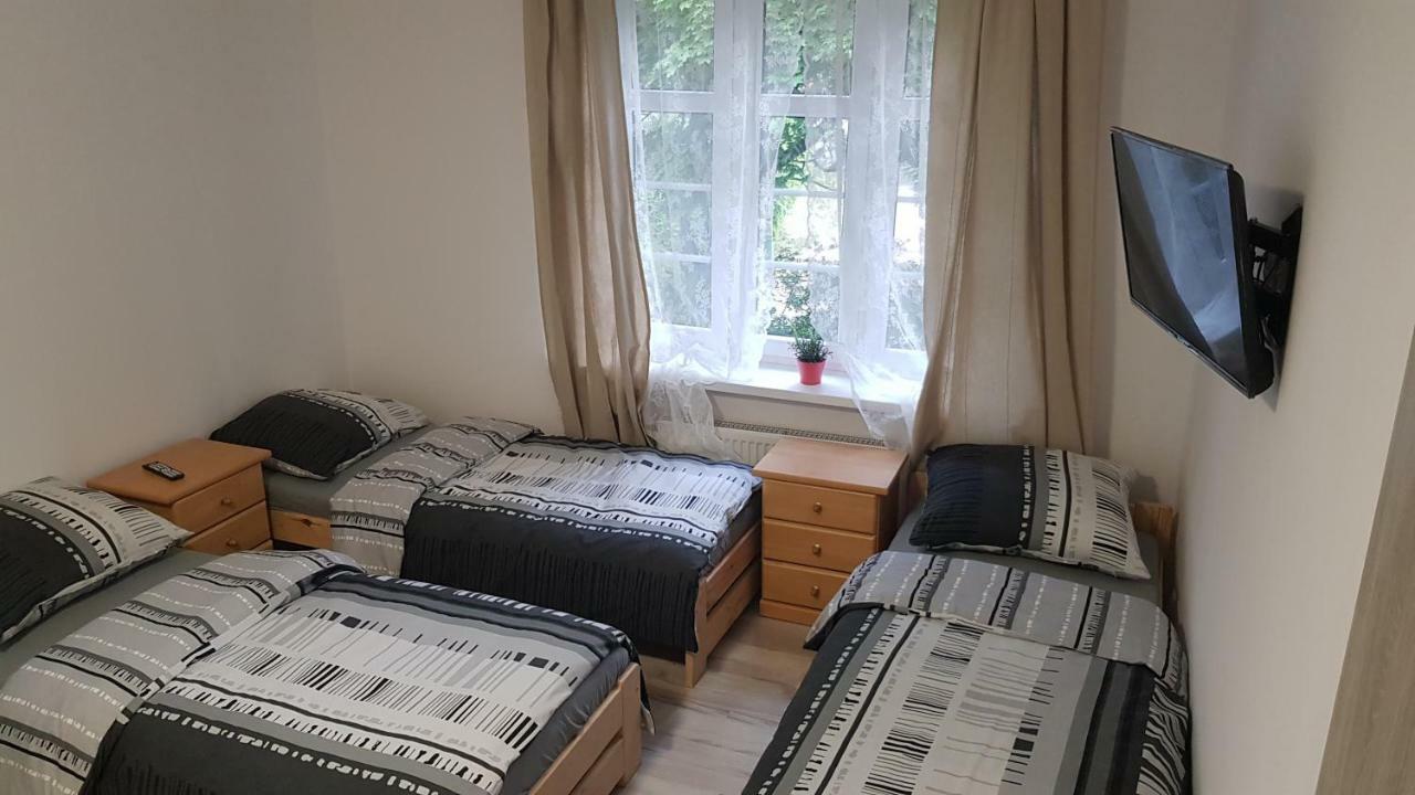 Apartamenty Mila ザブジェ エクステリア 写真